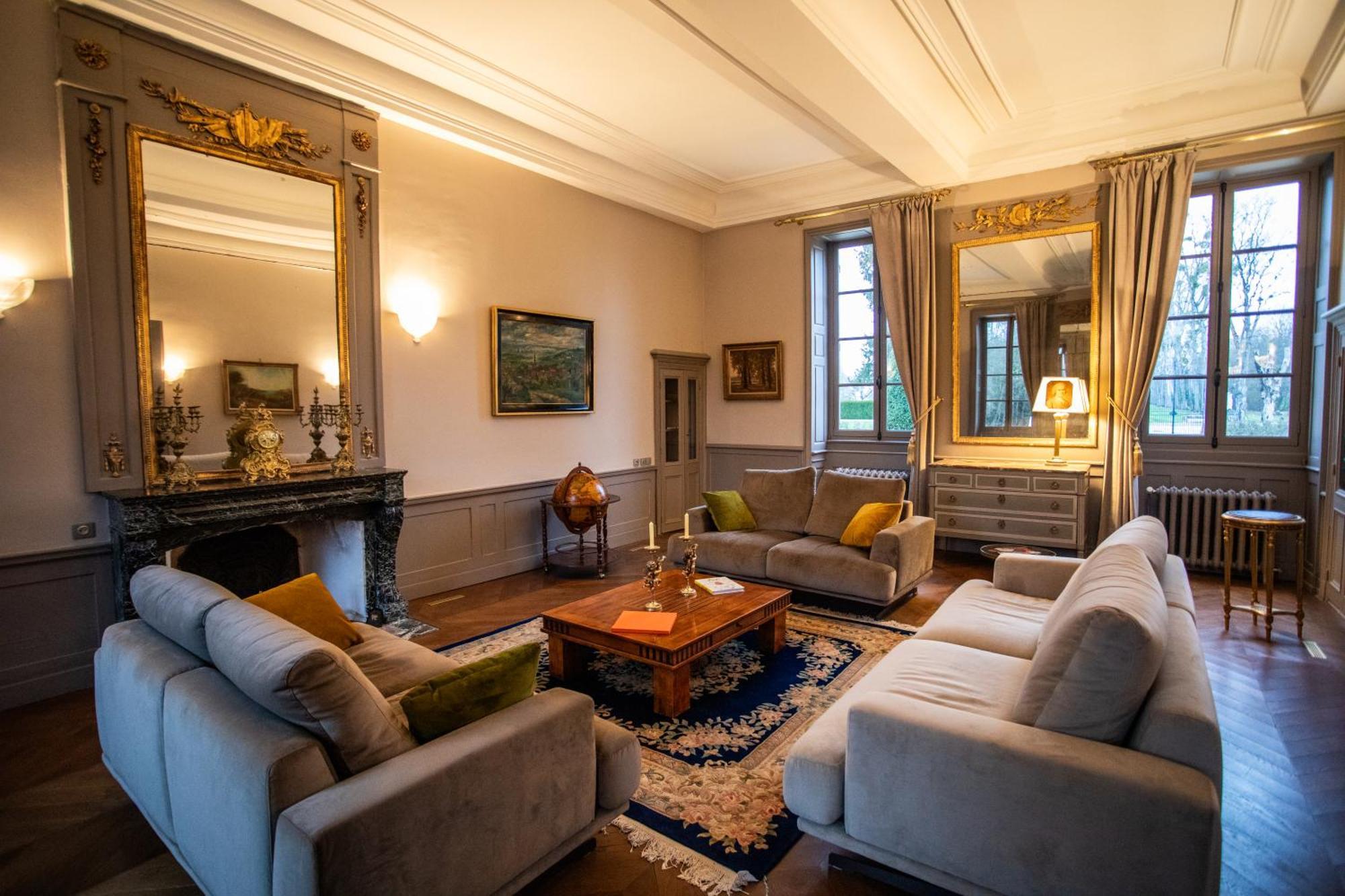 Chateau De Quincey Extérieur photo